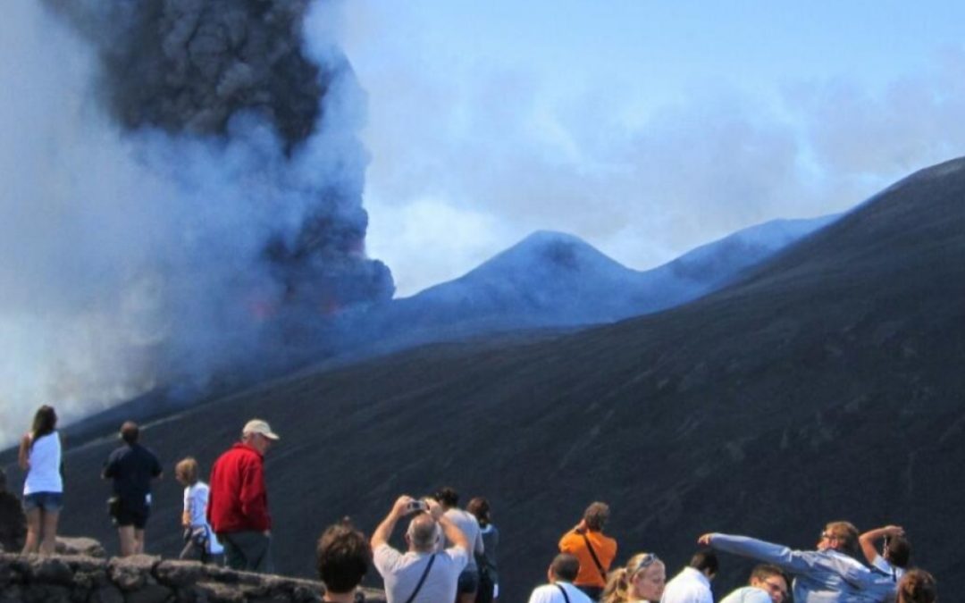 escursione etna eruption